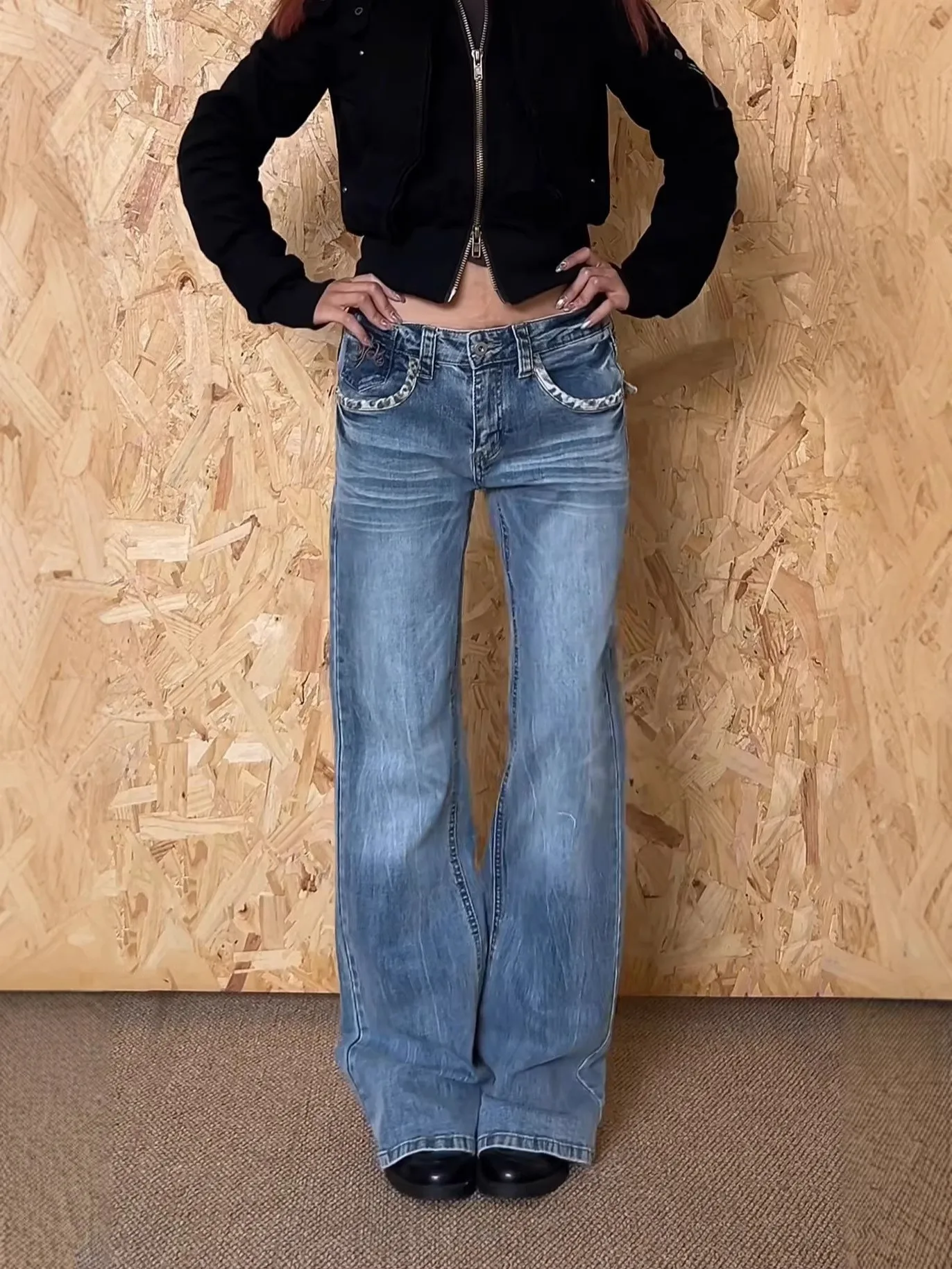 Low Waist Bell Bottom Denim Jeans Women's Slim Fit Straight Leg Long Pants Casual Vintage Style plus Size Fashionable
Low Waist Bell Bottom Denim Jeans Women's Slim Fit Straight Leg Long Pants Casual Vintage Style plus Size Fashionable
