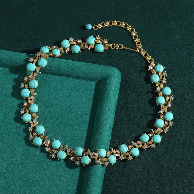 Vintage Turquoise Beaded Necklace Choker Natural Stone Chain For Woman Gold Color Leaf Luxury Designer Jewelry Accessories 2025
Vintage Turquoise Beaded Necklace Choker Natural Stone Chain For Woman Gold Color Leaf Luxury Designer Jewelry Accessories 2025