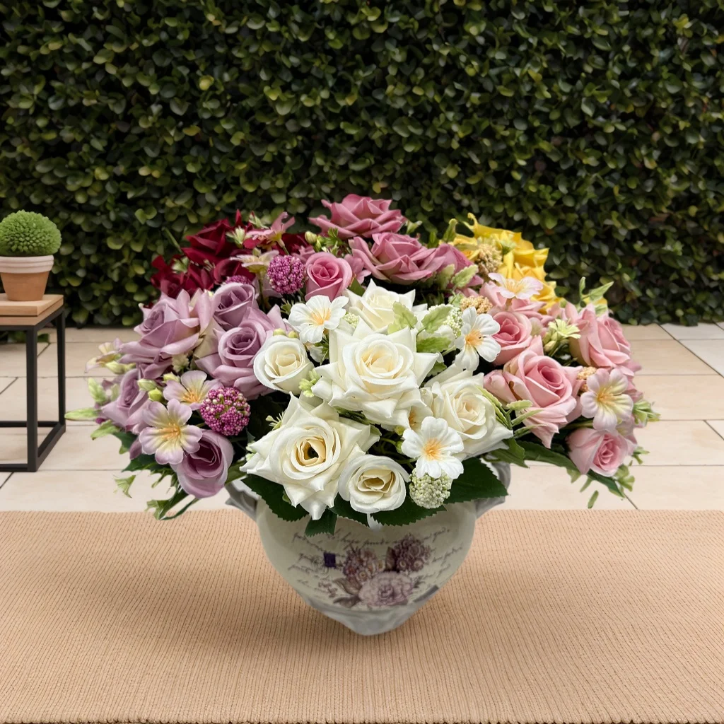 7 Heads Curled Edges Rose Bouquet Flowers Artificial Wedding Home Room Party Fake Floral Valentine's Day Decoration
7 Heads Curled Edges Rose Bouquet Flowers Artificial Wedding Home Room Party Fake Floral Valentine's Day Decoration