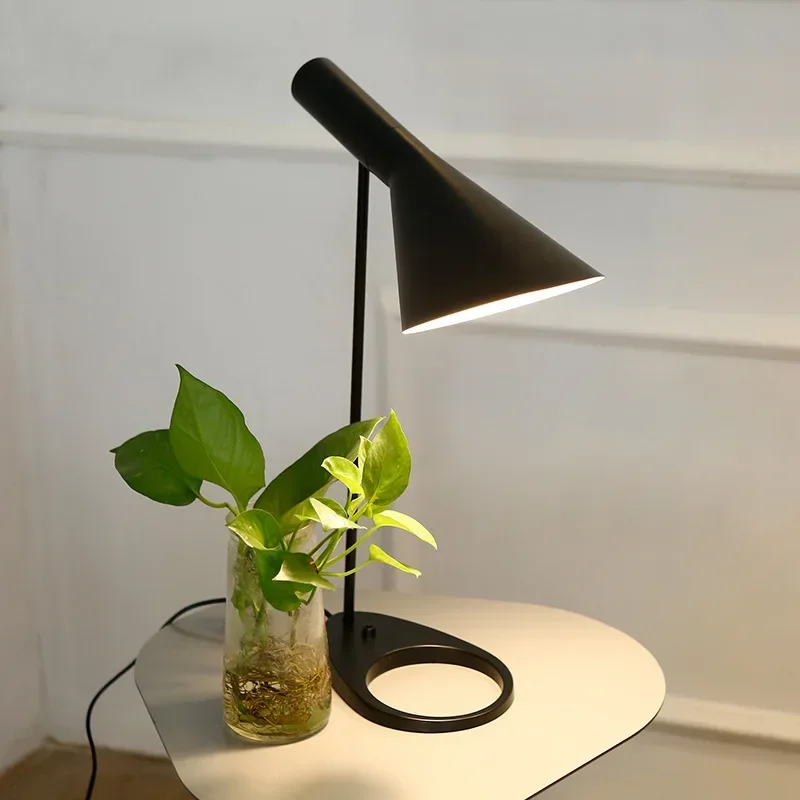 Nordic Designer Home Bedroom Living Room Desk Lamp Study Desk Lamp Adjustable Industrial Style Minimalist AJ LED Floor Lamp
Nordic Designer Home Bedroom Living Room Desk Lamp Study Desk Lamp Adjustable Industrial Style Minimalist AJ LED Floor Lamp