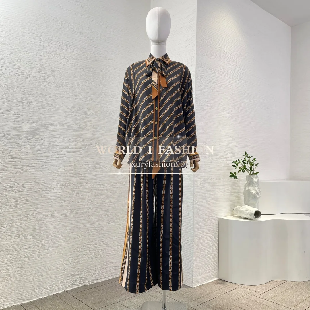 High Quality Black Chain Print Long Sleeve Lapel Blouse Tops and Beige Chain Print Pants Set
High Quality Black Chain Print Long Sleeve Lapel Blouse Tops and Beige Chain Print Pants Set