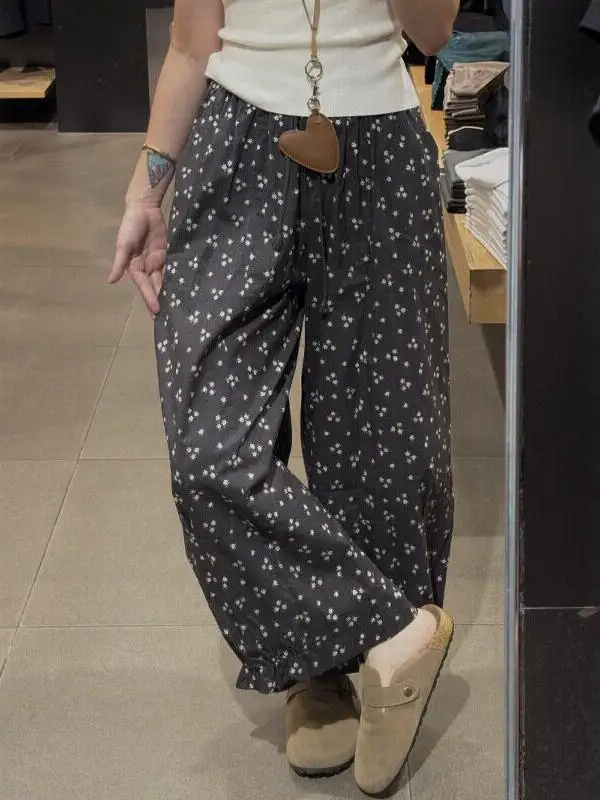Loose High Waist Thin Summer Floral Print Wide Leg Pants Korean Style Casual Nine Point Pants Lantern Pants for plus Size Women
Loose High Waist Thin Summer Floral Print Wide Leg Pants Korean Style Casual Nine Point Pants Lantern Pants for plus Size Women