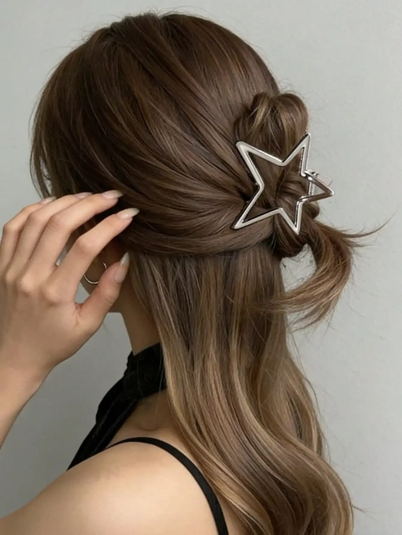 1pc Cute Star-Shaped Hair Clip For Fine Hair, Suitable For Half-Up Hairstyles, Y2K Style Hair Accessory For School, University, Autumn/Winter, Beach, Suitable For Women Summer Outfits Beach Claw Clips Vacay Hair Clips Beach Hair Claws
1pc Cute Star-Shaped Hair Clip For Fine Hair, Suitable For Half-Up Hairstyles, Y2K Style Hair Accessory For School, University, Autumn/Winter, Beach, Suitable For Women Summer Outfits Beach Claw Clips Vacay Hair Clips Beach Hair Claws