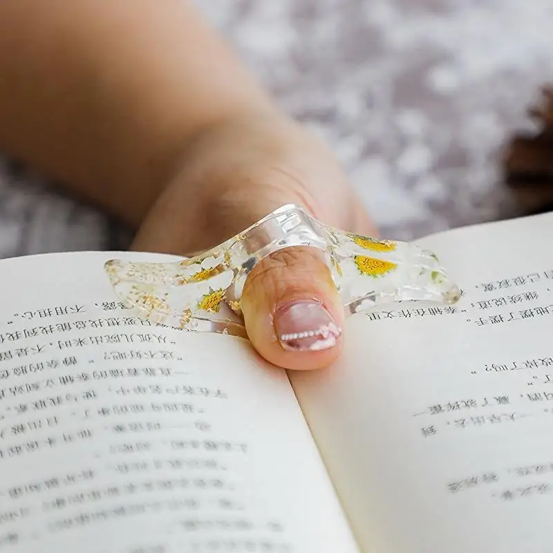 1PCS Resin Bookmark Book Stand Reading Aid Creative Thumb Book Support Convenient Bookmarks Office Supplies Book Thumb Holder
1PCS Resin Bookmark Book Stand Reading Aid Creative Thumb Book Support Convenient Bookmarks Office Supplies Book Thumb Holder