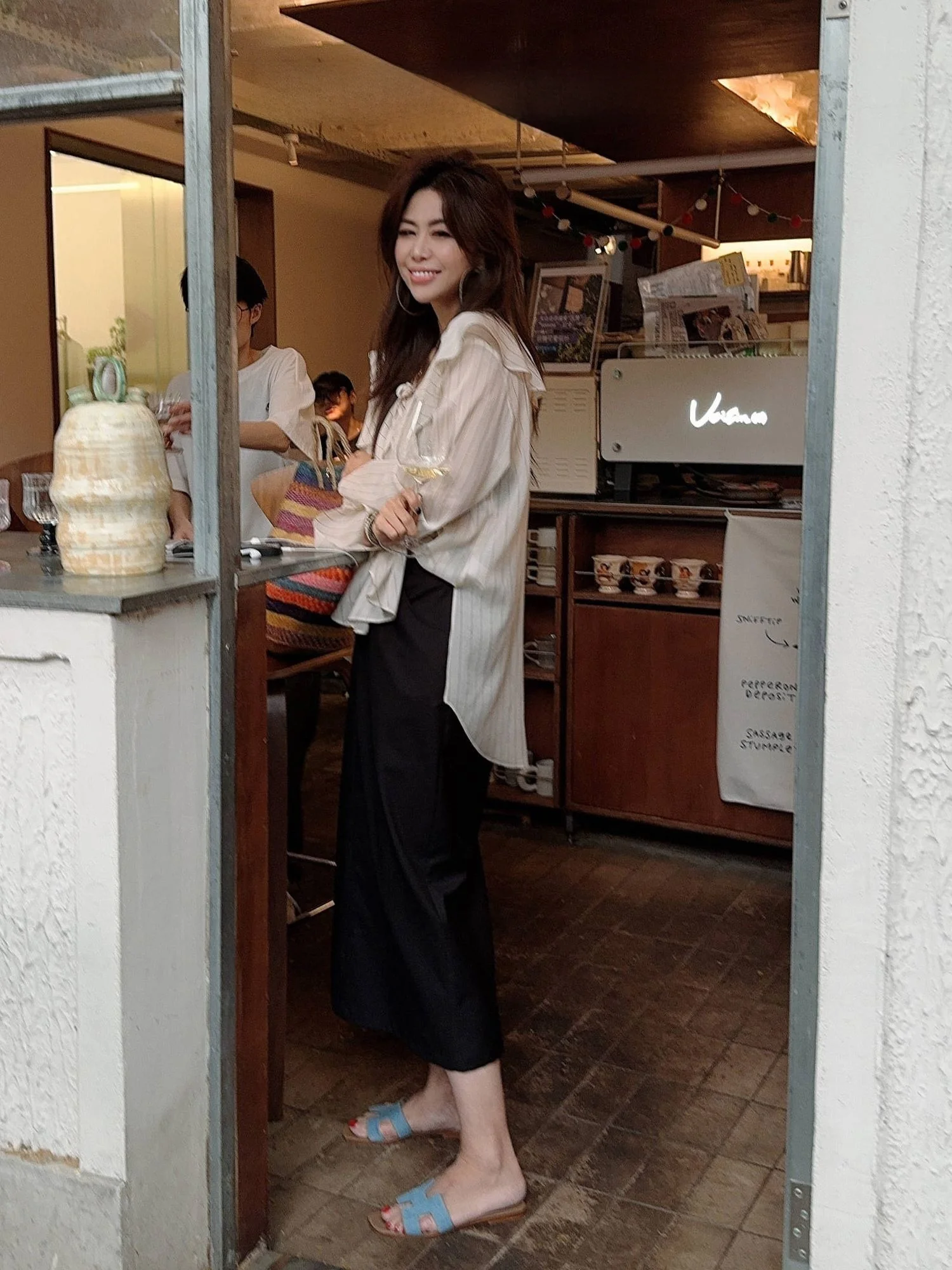 Backatone Casual Black Half Skirt with Crescent Bag Commute Style Women's Standard Fit A-Line Skirt Polyester Blend
Backatone Casual Black Half Skirt with Crescent Bag Commute Style Women's Standard Fit A-Line Skirt Polyester Blend