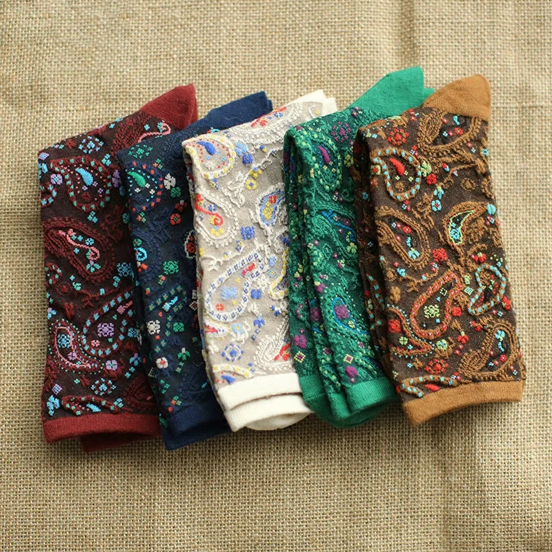 New Fashion Harajuku Retro Woman Socks Novelty Ethnic Print Kawaii Cute Socks Cotton Casual Breathable Ladies Girls Funny Socks
New Fashion Harajuku Retro Woman Socks Novelty Ethnic Print Kawaii Cute Socks Cotton Casual Breathable Ladies Girls Funny Socks
