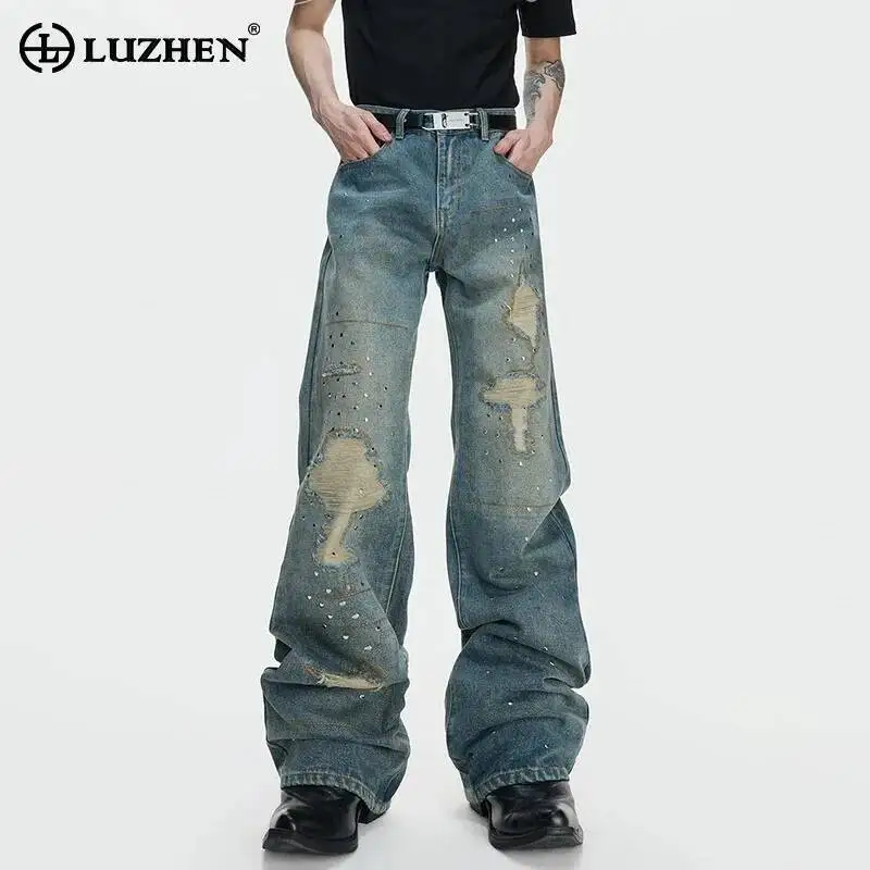 LUZHEN 2026 New Original Patched Patchwork Design Sequin Decorate Straight Denim Pants Men Solid Color Street Denim Pants JY6814
LUZHEN 2026 New Original Patched Patchwork Design Sequin Decorate Straight Denim Pants Men Solid Color Street Denim Pants JY6814