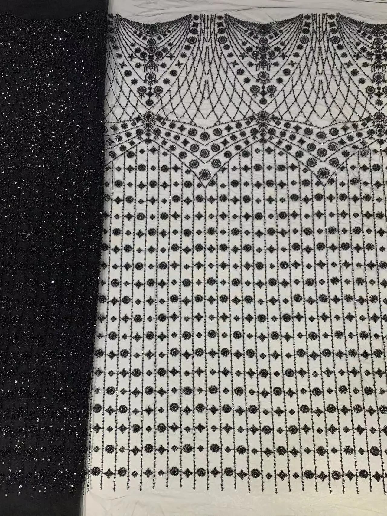 African Lace with Sequins L-1306989 French Net Lace Fabric Sewing Embroidered Lace Tulle Nigerian Women Wedding
African Lace with Sequins L-1306989 French Net Lace Fabric Sewing Embroidered Lace Tulle Nigerian Women Wedding