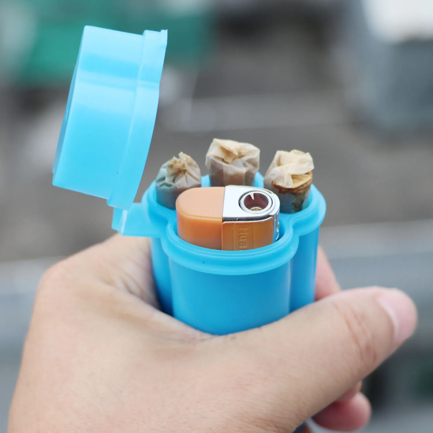 Cat paw design Features windproof lighter storage function Sealed to prevent odors Suitable for outdoor use and storage
Cat paw design Features windproof lighter storage function Sealed to prevent odors Suitable for outdoor use and storage