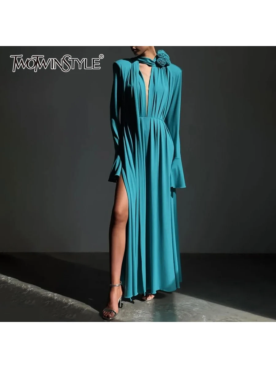 TWOTWINSTYLE Solid Loose Spliced Folds Dresses For Women Scarf Collar Long Sleeve High Waist Temperament Dress Female Fashion
TWOTWINSTYLE Solid Loose Spliced Folds Dresses For Women Scarf Collar Long Sleeve High Waist Temperament Dress Female Fashion