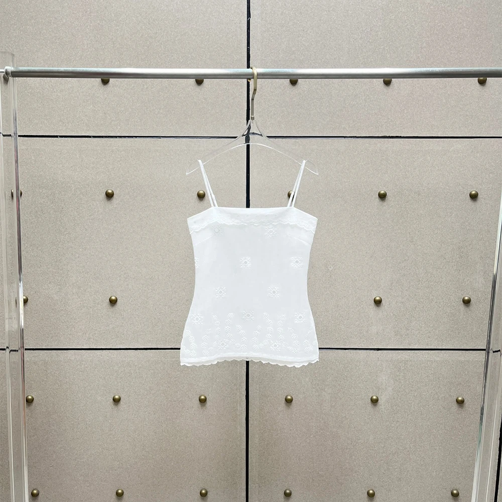 Women's Cotton Blend Lace Trim Cami Top White Embroidery Spaghetti Strap Slim Fit Camisole Sleeveless Casual Layering Tank Top
Women's Cotton Blend Lace Trim Cami Top White Embroidery Spaghetti Strap Slim Fit Camisole Sleeveless Casual Layering Tank Top