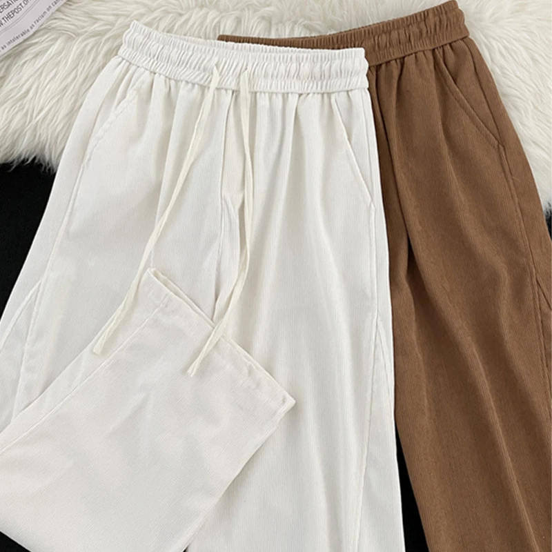 Spring Autumn New Men Corduroy Casual Pants Korean High Street Loose Drawstring Trousers Popular Versatile Pockets Black Pants
Spring Autumn New Men Corduroy Casual Pants Korean High Street Loose Drawstring Trousers Popular Versatile Pockets Black Pants