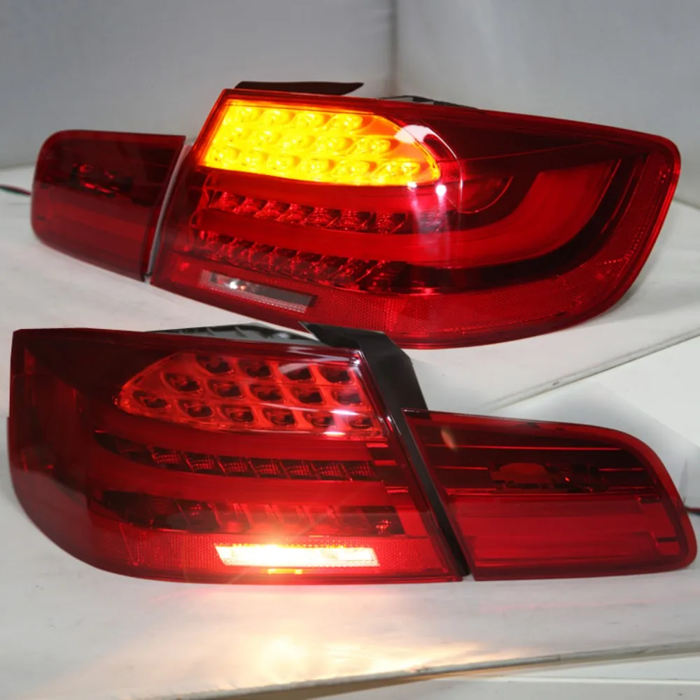 1 Pair For BMW E92 LED Taillight Back Rear Lamp Red White Color 2007 2008 2009 Year
1 Pair For BMW E92 LED Taillight Back Rear Lamp Red White Color 2007 2008 2009 Year