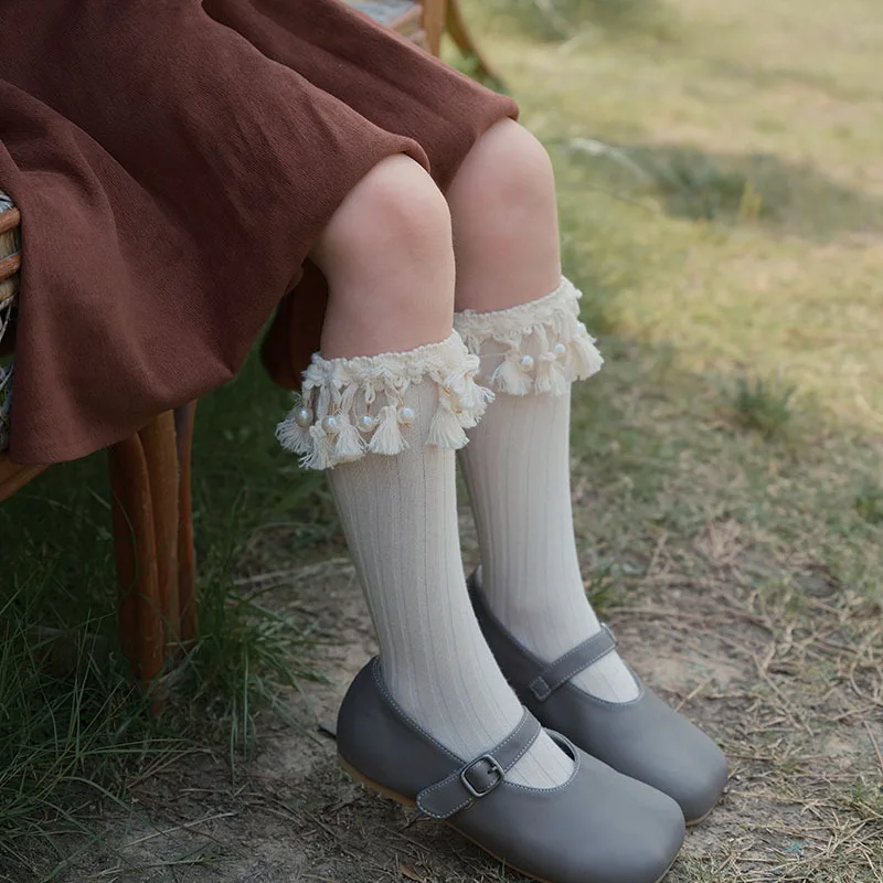 Kids mid-tube pearl stacking autumn and winter new children's socks for girls Korean version accessories baby items
Kids mid-tube pearl stacking autumn and winter new children's socks for girls Korean version accessories baby items