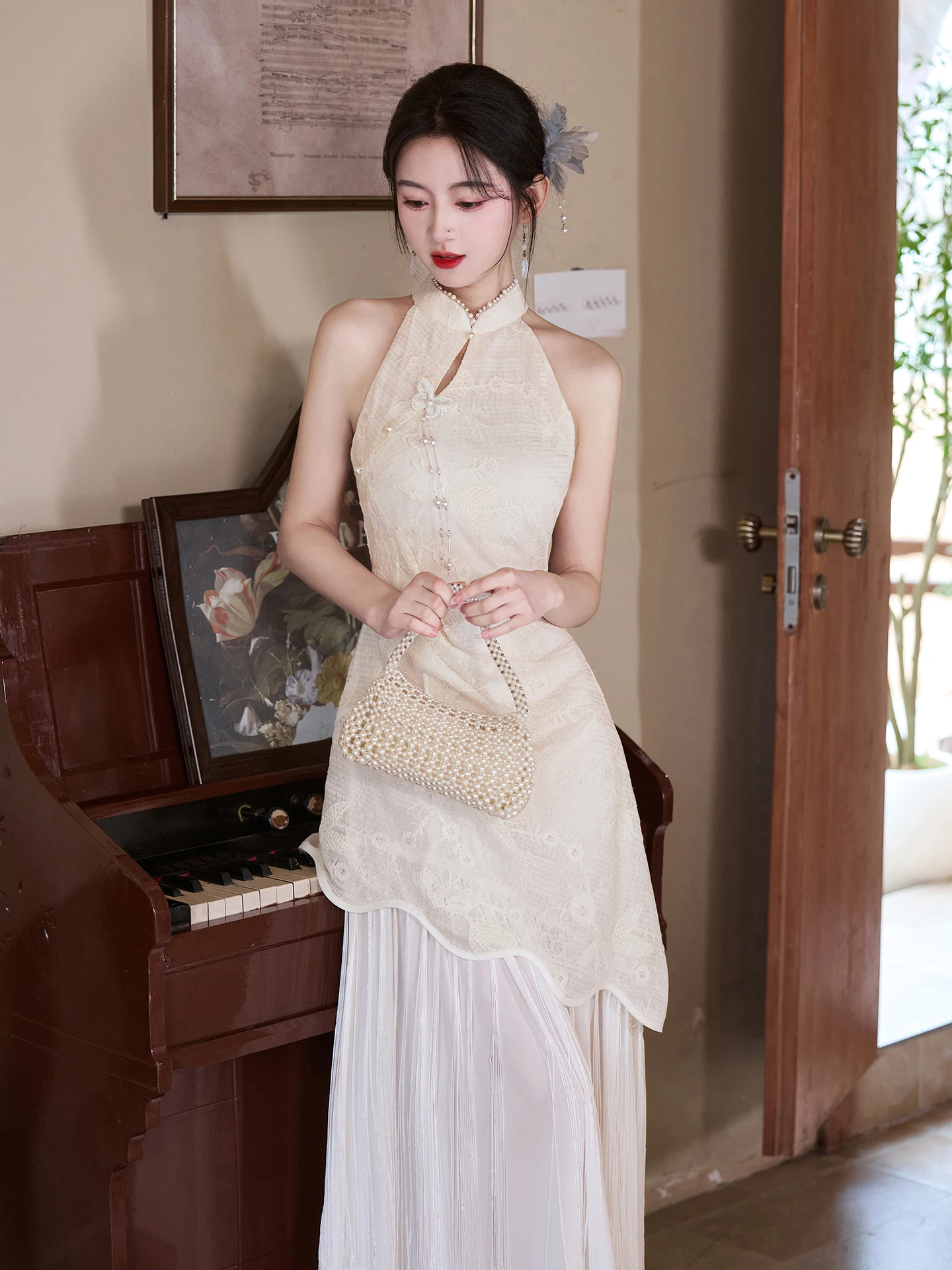2026 New Chinese Style Improved Neck Hanging Sleeveless Daily Young Special Beautiful Slimming Long Qipao Polyester...
2026 New Chinese Style Improved Neck Hanging Sleeveless Daily Young Special Beautiful Slimming Long Qipao Polyester...