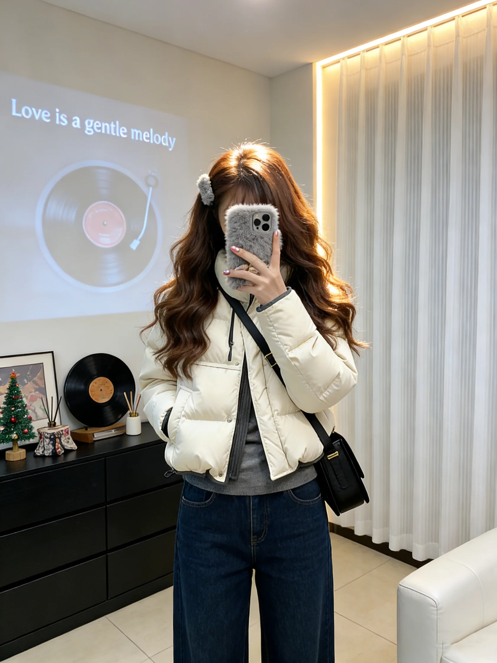 Корейское женское хлопковое пальто с воротником-стойкой, зимнее пальто с воротником-стойкой, белая верхняя одежда Fem
Корейское женское хлопковое пальто с воротником-стойкой, зимнее пальто с воротником-стойкой, белая верхняя одежда Fem