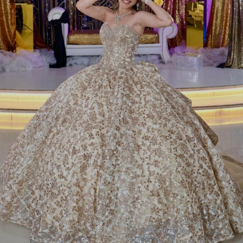 champagne Shiny Ball Gown Quinceanera Dresses Sequin Applique Lace Beading Crystal Tiered Tull Bow Corset Off The Shoulder Sweet
champagne Shiny Ball Gown Quinceanera Dresses Sequin Applique Lace Beading Crystal Tiered Tull Bow Corset Off The Shoulder Sweet