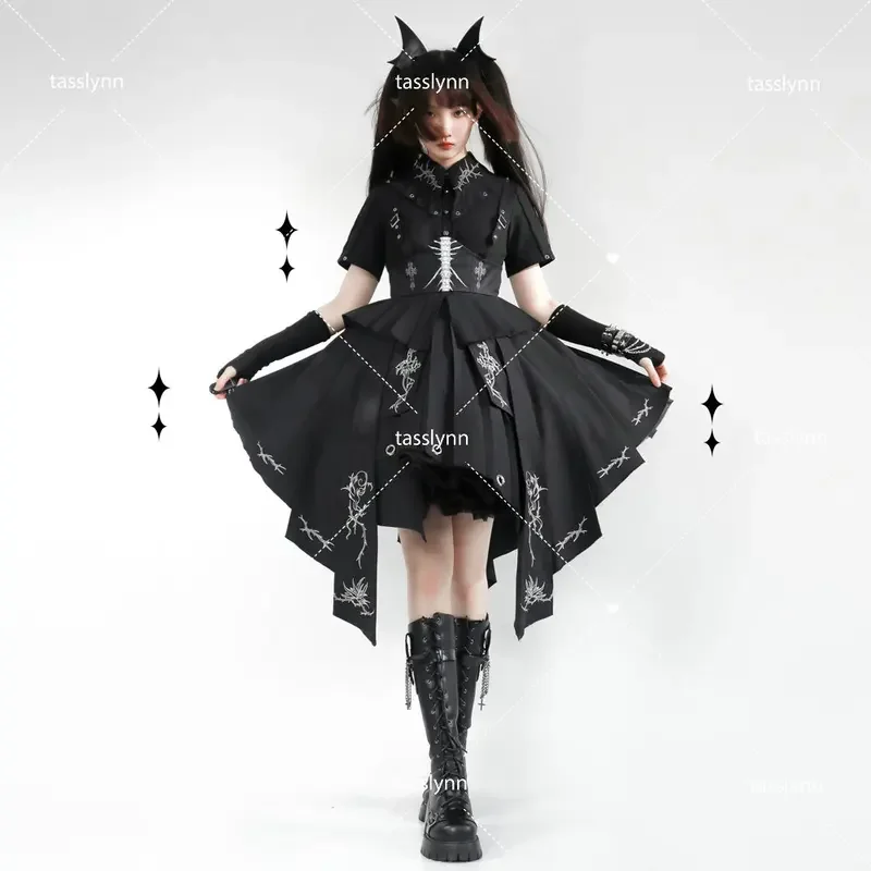 Original Design Cyberpunk Cosplay Costume Women Lolita Dress Halloween Costumes for Women Military Uniform Lolita Clothes
Original Design Cyberpunk Cosplay Costume Women Lolita Dress Halloween Costumes for Women Military Uniform Lolita Clothes