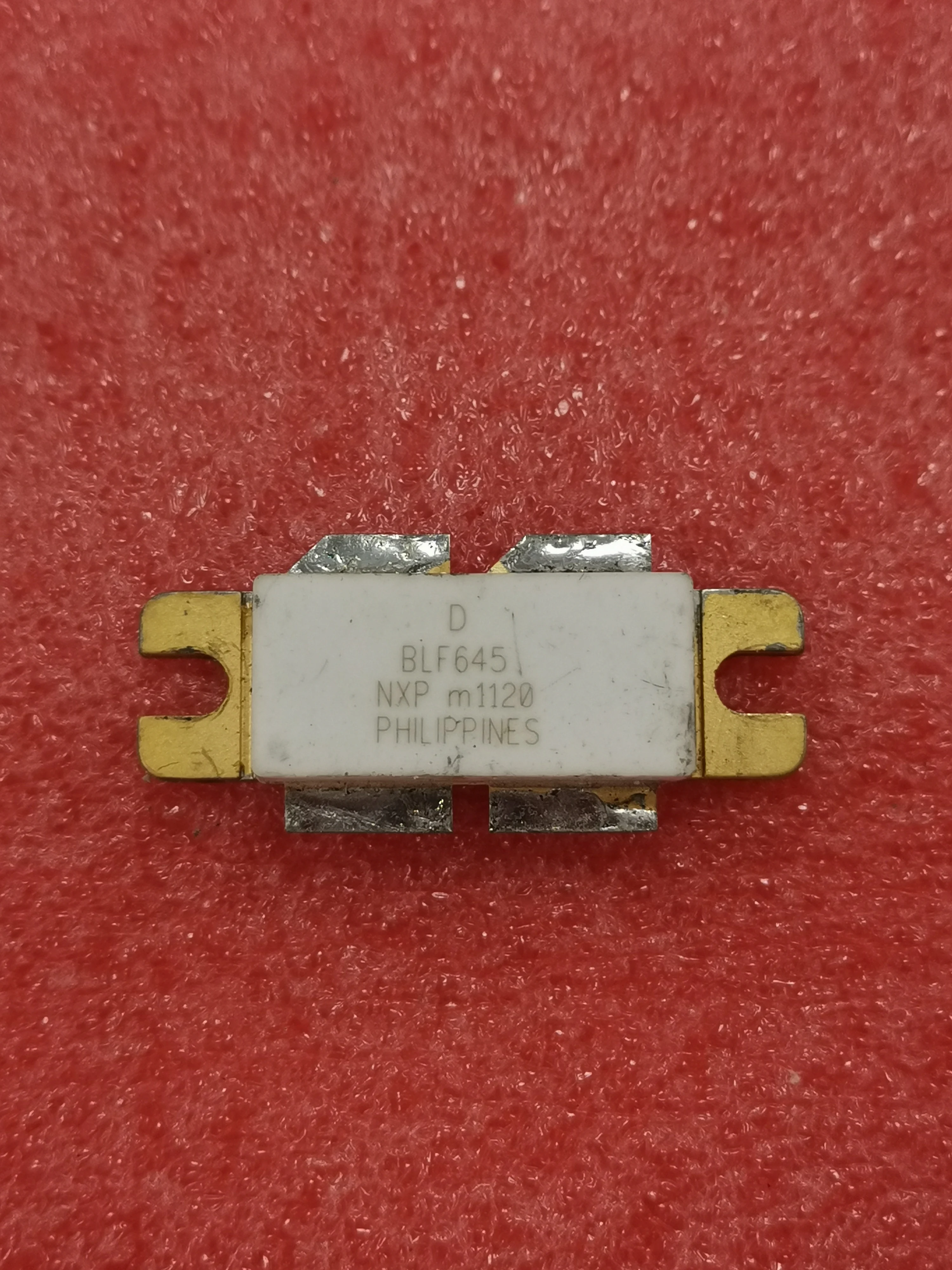 BLF645 1 шт. цена без налога HF трубка RF усилитель мощности RF модуль резистор и емкостный
BLF645 1 шт. цена без налога HF трубка RF усилитель мощности RF модуль резистор и емкостный