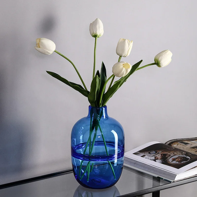 North European style simple and creative color transparent glass vase ornament rich bamboo flower arrangement water
North European style simple and creative color transparent glass vase ornament rich bamboo flower arrangement water
