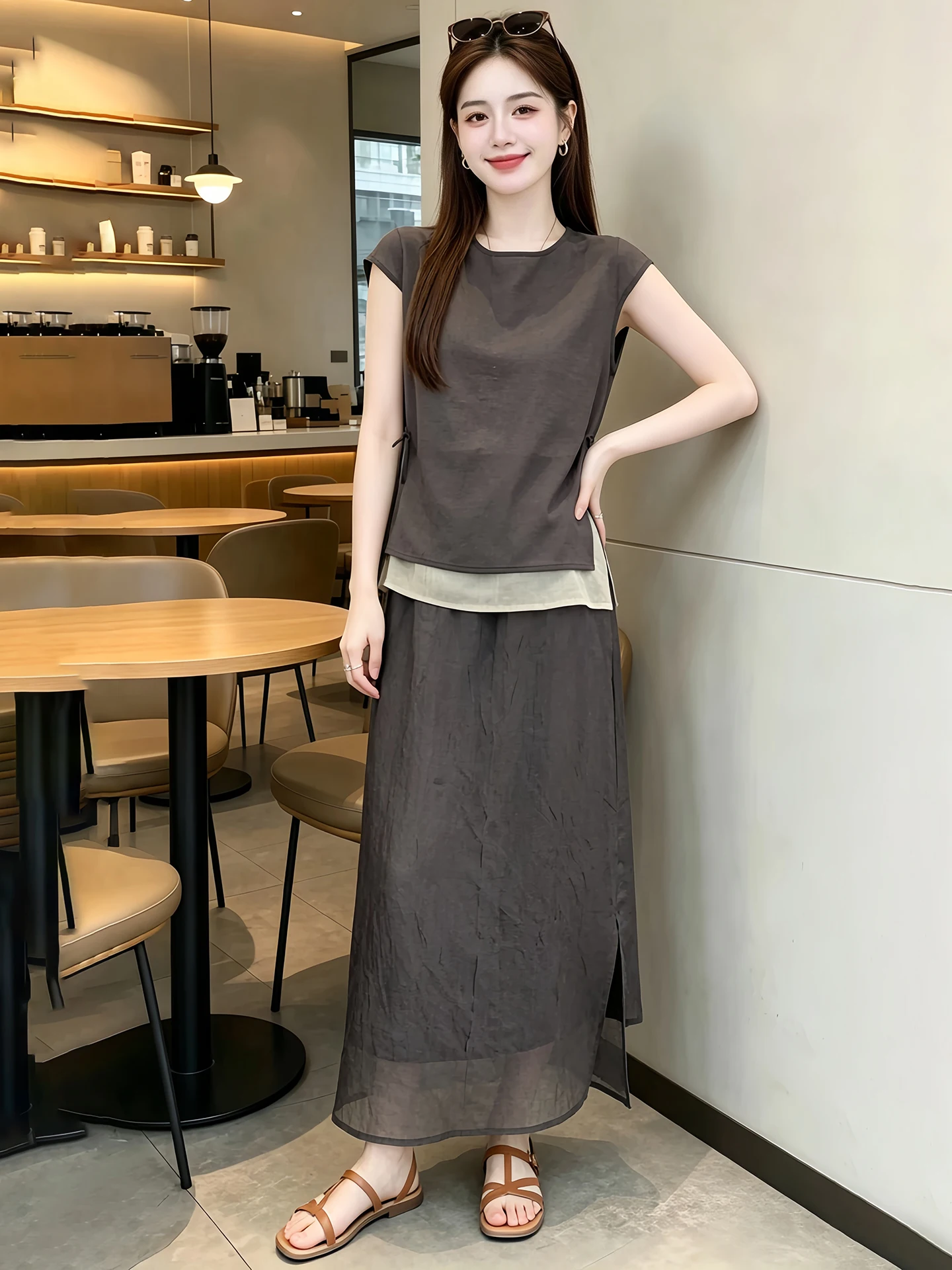 Summer 2026 Fashionable round Neck Mesh Splice Short Sleeve Top And Skirt Set Versatile High Waist Long Skirt Ensemble
Summer 2026 Fashionable round Neck Mesh Splice Short Sleeve Top And Skirt Set Versatile High Waist Long Skirt Ensemble