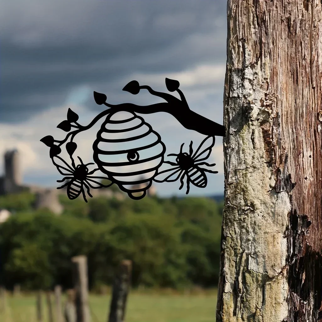 Promotion Novelty Metal Bee Hive Garden Decor Sculpture Honeycomb Decoration Tree Silhouette Hanging Bees Garden Yard Backyard L
Promotion Novelty Metal Bee Hive Garden Decor Sculpture Honeycomb Decoration Tree Silhouette Hanging Bees Garden Yard Backyard L