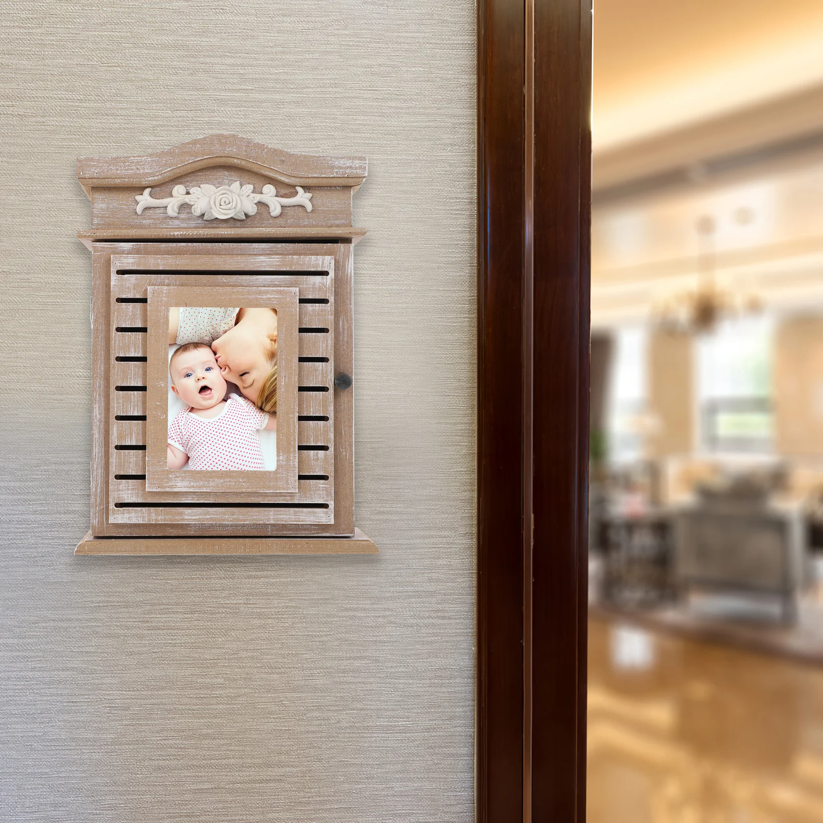 1Pcs Wooden Key Locker Style Home Key Box 6 Pegs Living Room Decor No Harmful Substances Premium Material
1Pcs Wooden Key Locker Style Home Key Box 6 Pegs Living Room Decor No Harmful Substances Premium Material