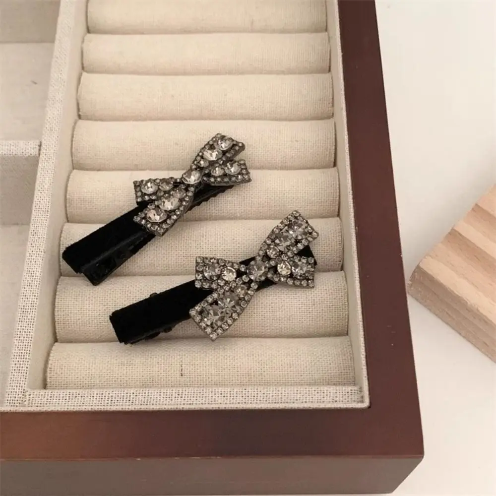 Black Rhinestone Hair Clip Flower Korean Style Crystal Bow Hairpin Hair Accessories Hairpin Pearl Barrettes Daily
Black Rhinestone Hair Clip Flower Korean Style Crystal Bow Hairpin Hair Accessories Hairpin Pearl Barrettes Daily