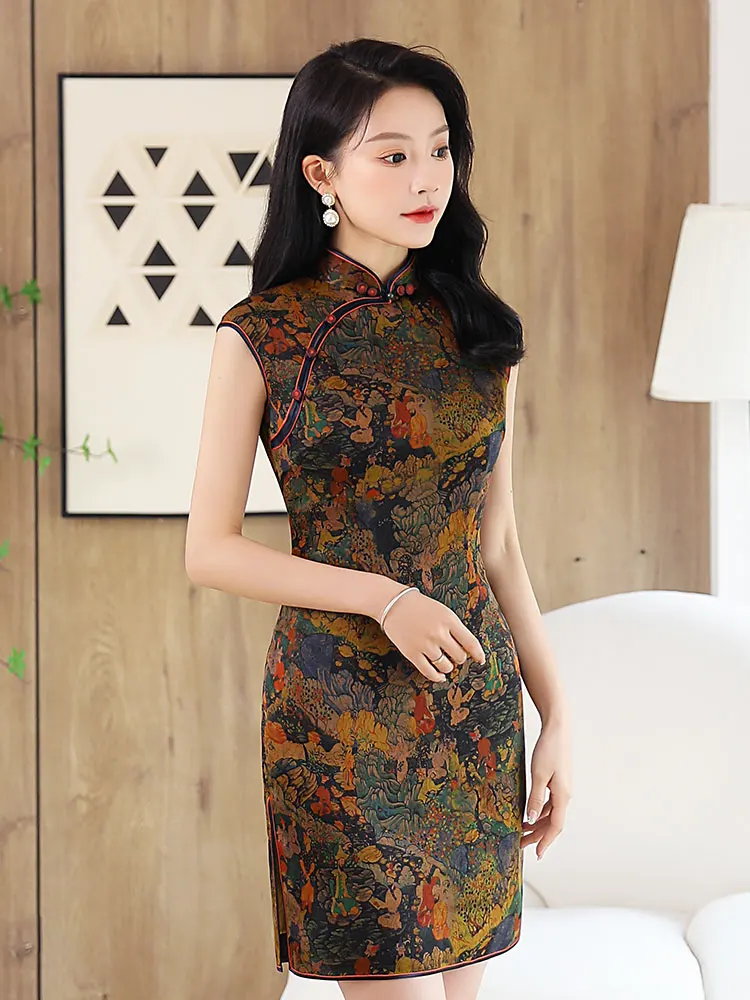 Шёлковое платье-ципао ручной работы, женское, винтажное, облегающее, летнее, с высоким разрезом, глубоким вырезом, квадратным воротником, в китайском стиле
Шёлковое платье-ципао ручной работы, женское, винтажное, облегающее, летнее, с высоким разрезом, глубоким вырезом, квадратным воротником, в китайском стиле