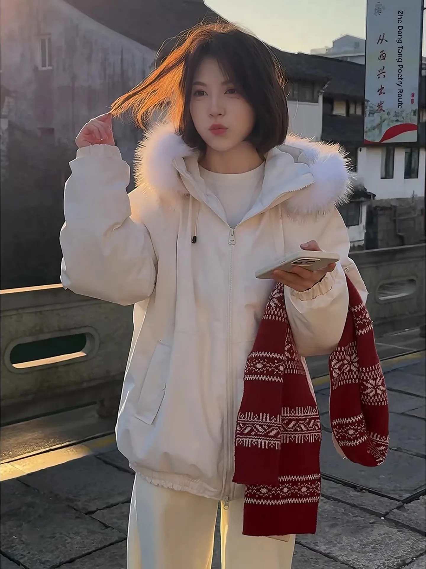 Утепленная зимняя хлопковая куртка для мужчин и женщин с меховым воротником, американская парка, теплая и молодежная модель
Утепленная зимняя хлопковая куртка для мужчин и женщин с меховым воротником, американская парка, теплая и молодежная модель