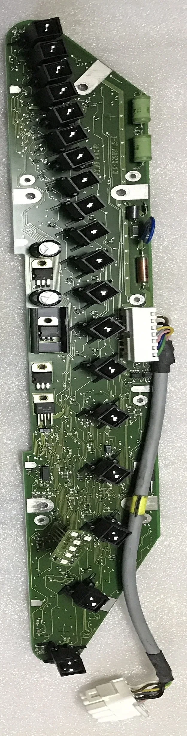 Paper cutter, infrared protection safety grating electric eye dismantling machine, circuit board
Paper cutter, infrared protection safety grating electric eye dismantling machine, circuit board