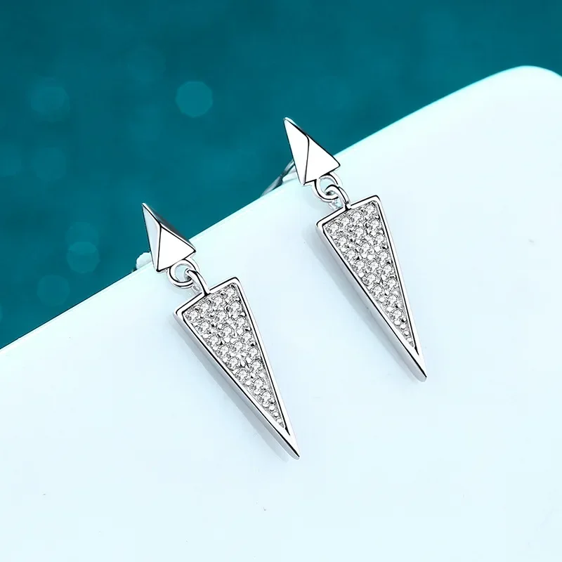 Platinum Pt950 Luxury White Gold 18K Drop Earrings for Women Earring Triangle 0.19ct Moissanite Full Set Earrings Fine Jewelry
Platinum Pt950 Luxury White Gold 18K Drop Earrings for Women Earring Triangle 0.19ct Moissanite Full Set Earrings Fine Jewelry