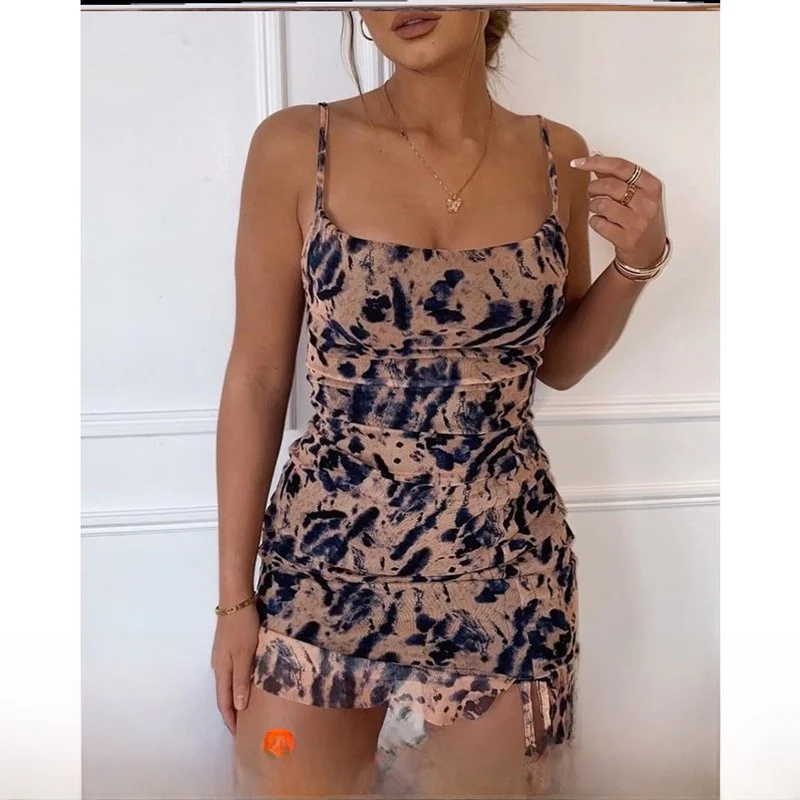 Летняя женская юбка-шорты Sannie с анималистичным принтом, высокой талией, в уличном стиле, из полиэстера
Летняя женская юбка-шорты Sannie с анималистичным принтом, высокой талией, в уличном стиле, из полиэстера