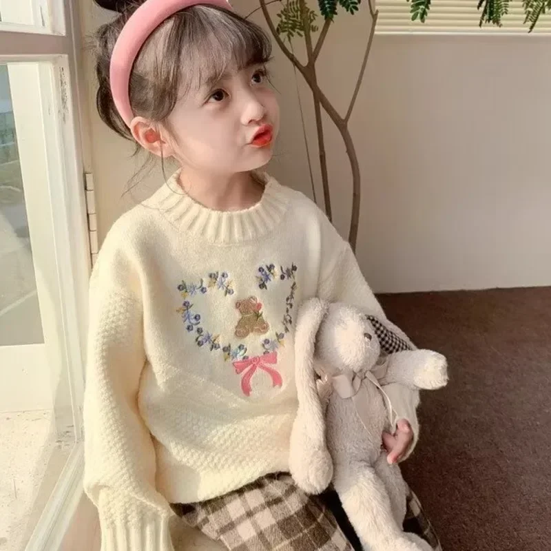Girls' Sweater New Fashionable Women's And Baby's Winter Fashion Bottom Pullover Knitwear Autumn/Winter Children's Wear
Girls' Sweater New Fashionable Women's And Baby's Winter Fashion Bottom Pullover Knitwear Autumn/Winter Children's Wear