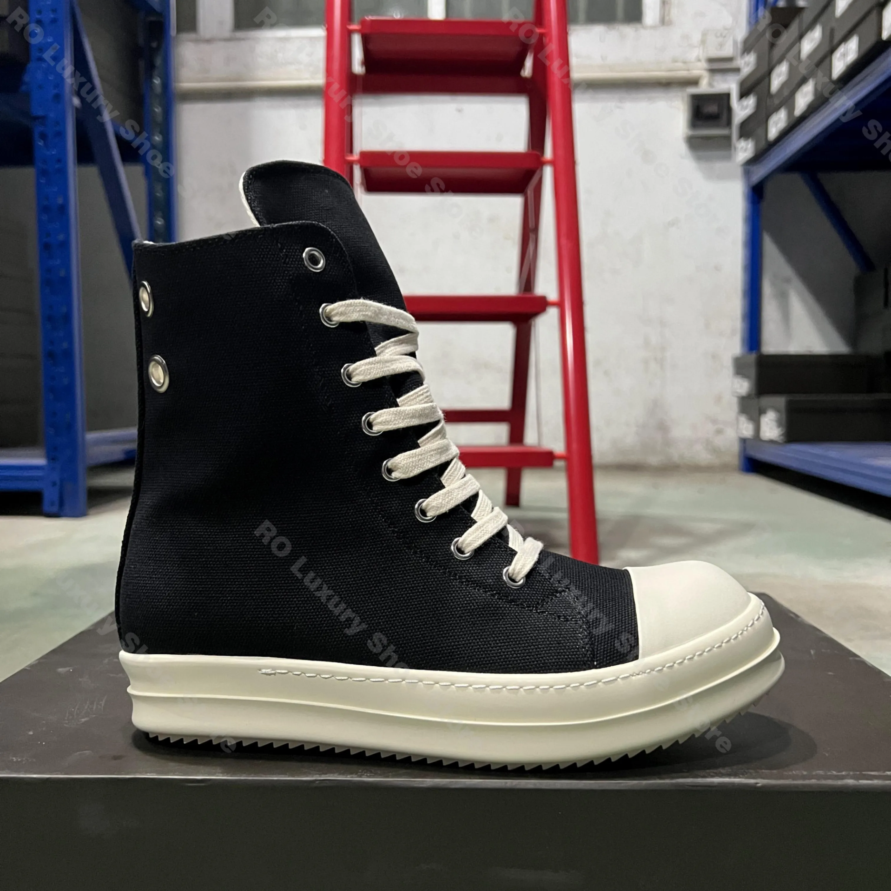 Brand Men Shoe Casual High Top Women Sneaker Black Ankle Boot Fashion Zipper Metal Hole Design Shoe Platform Canvas Flat Shoe
Brand Men Shoe Casual High Top Women Sneaker Black Ankle Boot Fashion Zipper Metal Hole Design Shoe Platform Canvas Flat Shoe