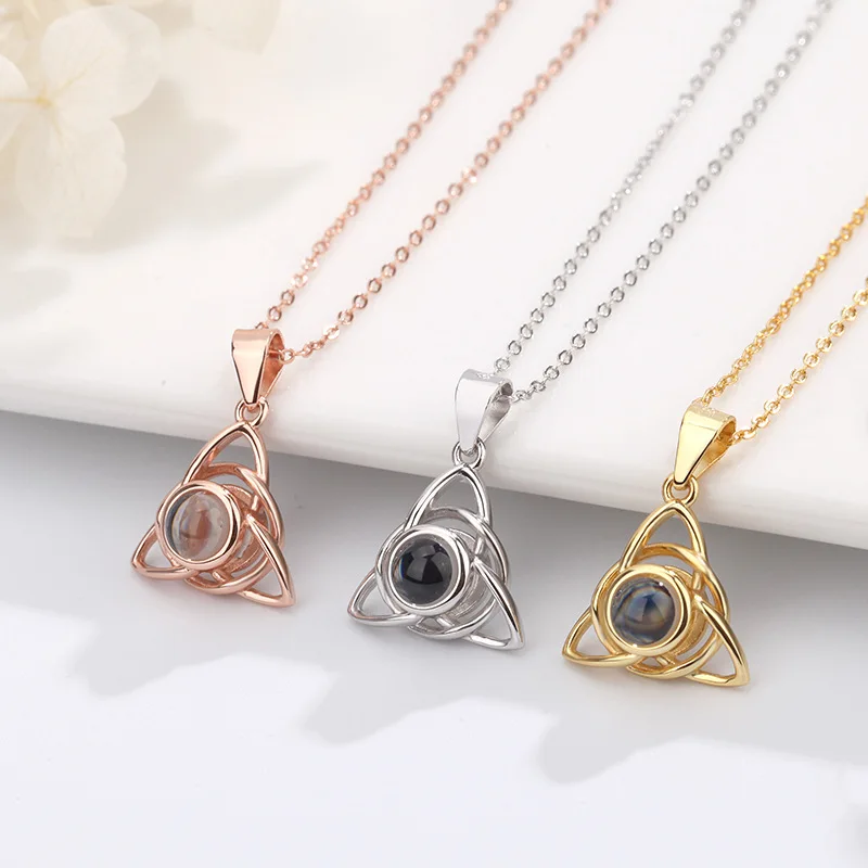 Custon Photo Necklace For Women S925 Silver Hollow Triangle Jewelry 100 Languages I Love You Projection Pendant Gift
Custon Photo Necklace For Women S925 Silver Hollow Triangle Jewelry 100 Languages I Love You Projection Pendant Gift