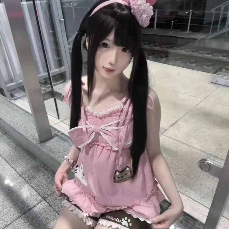 Japanese Y2K Subculture Kawaii Cartoon Print Tank Top Pink Polka Dot Bow Design Halter Vest Women's Harajuku Sweet Cute Clothing
Japanese Y2K Subculture Kawaii Cartoon Print Tank Top Pink Polka Dot Bow Design Halter Vest Women's Harajuku Sweet Cute Clothing