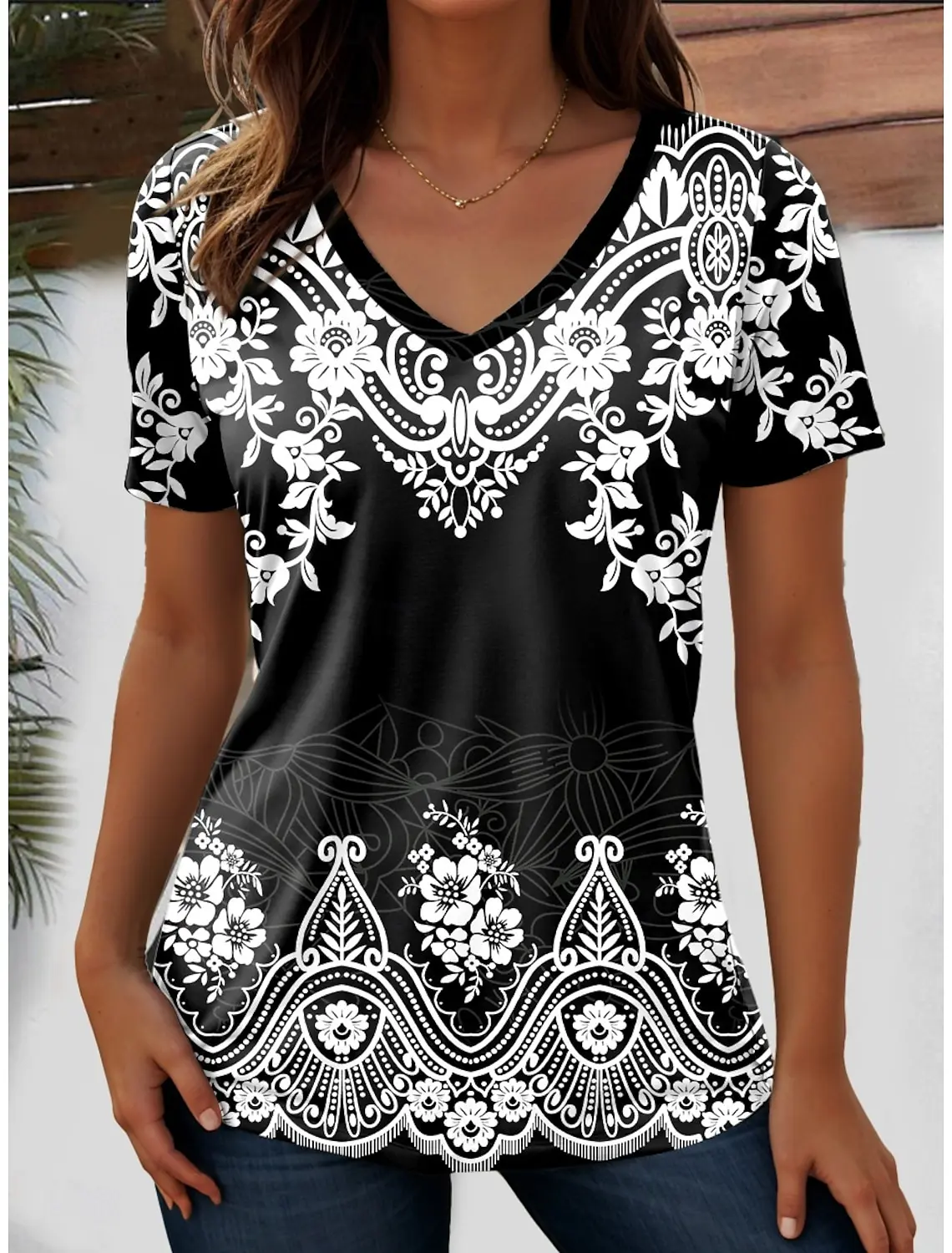 2025 Ethnic Women's T-Shirt Vintage Graphic Fashion Short Sleeved V-Neck Regular Tops Daily Print Tee Summer Spring Casual Tops
2025 Ethnic Women's T-Shirt Vintage Graphic Fashion Short Sleeved V-Neck Regular Tops Daily Print Tee Summer Spring Casual Tops