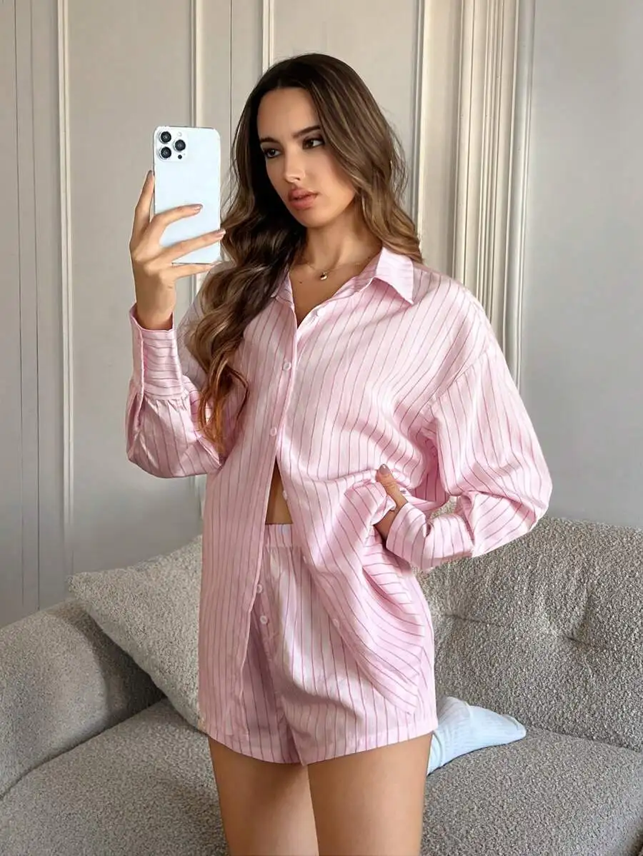 Women Striped Pajama Set With Long Sleeve Top And Shorts
Women Striped Pajama Set With Long Sleeve Top And Shorts