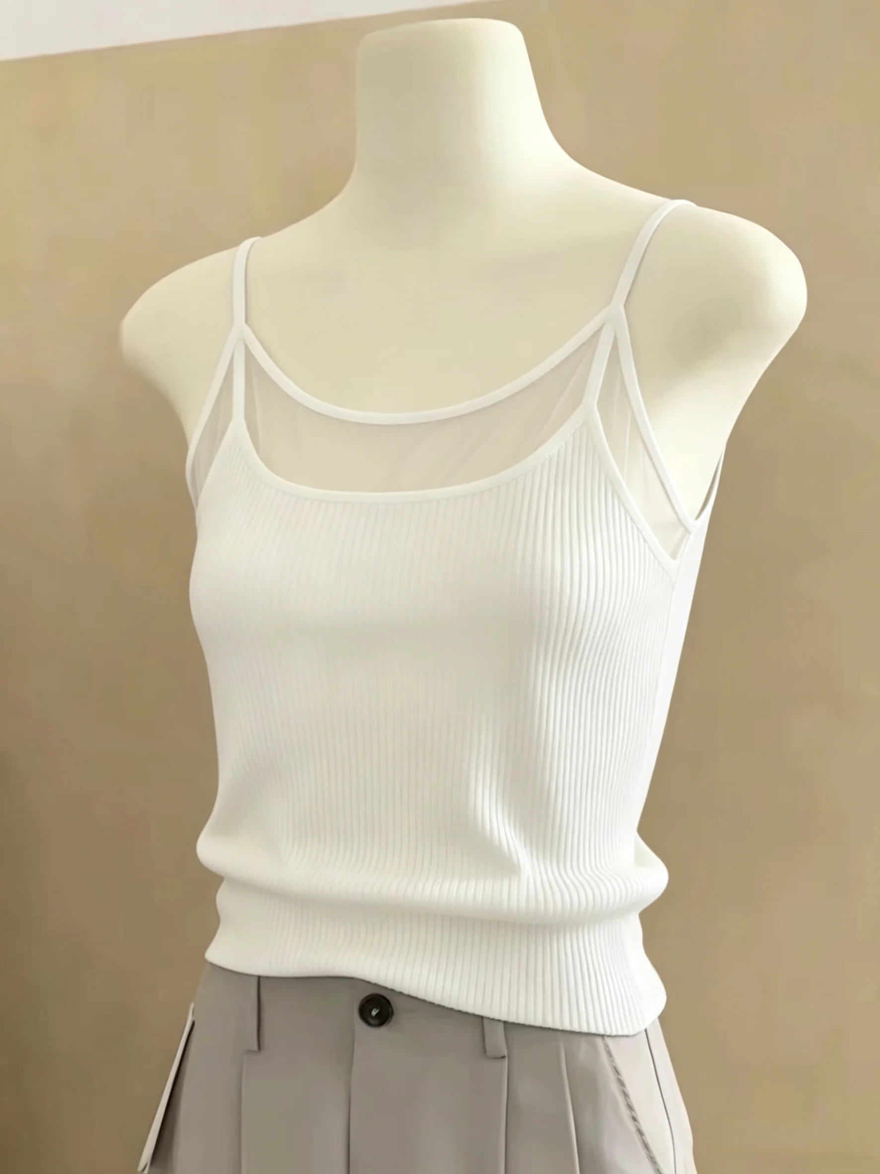 Women's 95 Cotton Strap Vest Spring Summer New Style plus Size Slim Fit Inner Wear Sleeveless Top Breathable Comfortable
Women's 95 Cotton Strap Vest Spring Summer New Style plus Size Slim Fit Inner Wear Sleeveless Top Breathable Comfortable