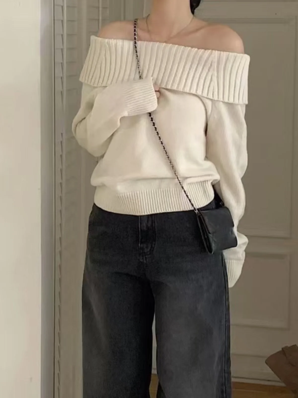 Shoulder Bared Long Sleeve Knitted Sweater Women's Slim Fit Style Korean Fashion Pure Desire Knitwear Spring Autumn New Arrival
Shoulder Bared Long Sleeve Knitted Sweater Women's Slim Fit Style Korean Fashion Pure Desire Knitwear Spring Autumn New Arrival