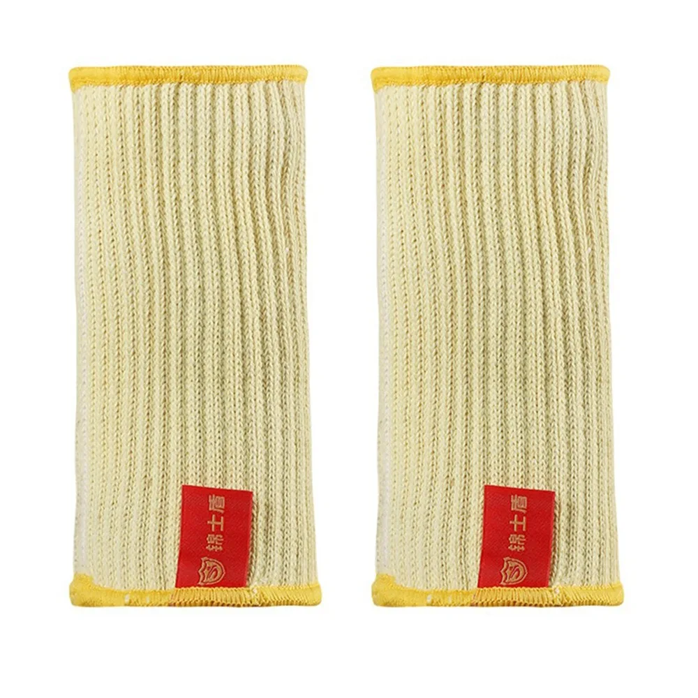 Professional High Temperature Resistance Wrist Heat-Resistant Sleeve Cover Wear-Resistant Baking Oven Gloves
Professional High Temperature Resistance Wrist Heat-Resistant Sleeve Cover Wear-Resistant Baking Oven Gloves