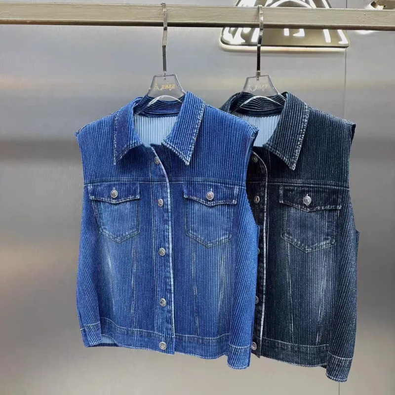 Issey Miyake со складками, осень/зима, Новое поступление, однобортный джинсовый жилет без рукавов с несколькими пуговицами, повседневная универсальная утягивающая куртка
Issey Miyake со складками, осень/зима, Новое поступление, однобортный джинсовый жилет без рукавов с несколькими пуговицами, повседневная универсальная утягивающая куртка