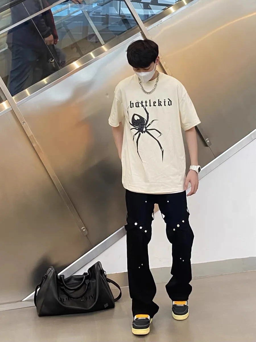 American High Street Vibe Wide Leg Jeans Loose Straight Casual Long Trousers for Men And Women Trendy Street Sle Design
American High Street Vibe Wide Leg Jeans Loose Straight Casual Long Trousers for Men And Women Trendy Street Sle Design