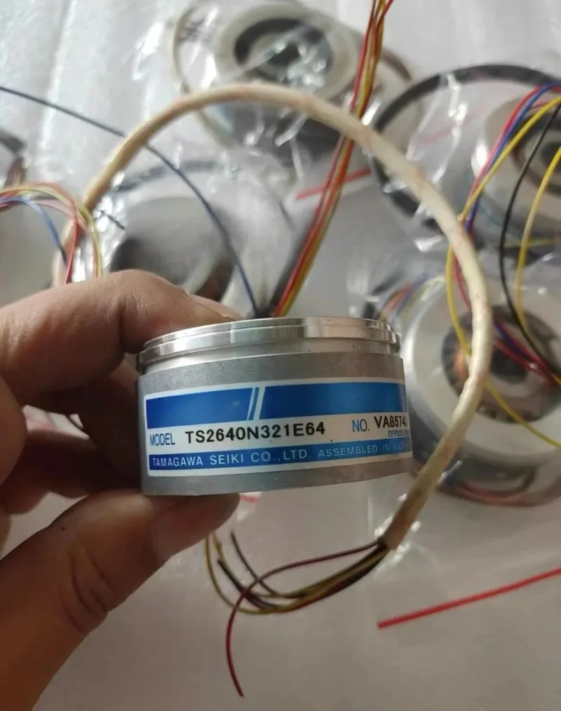 Original Rotary Transformer Encoder TS2640N321E64 TAMAGAWA
Original Rotary Transformer Encoder TS2640N321E64 TAMAGAWA