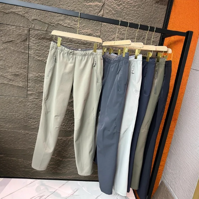 Outdoor soft shell pants men's shock pants mountaineering hiking climbing casual trousers
Outdoor soft shell pants men's shock pants mountaineering hiking climbing casual trousers