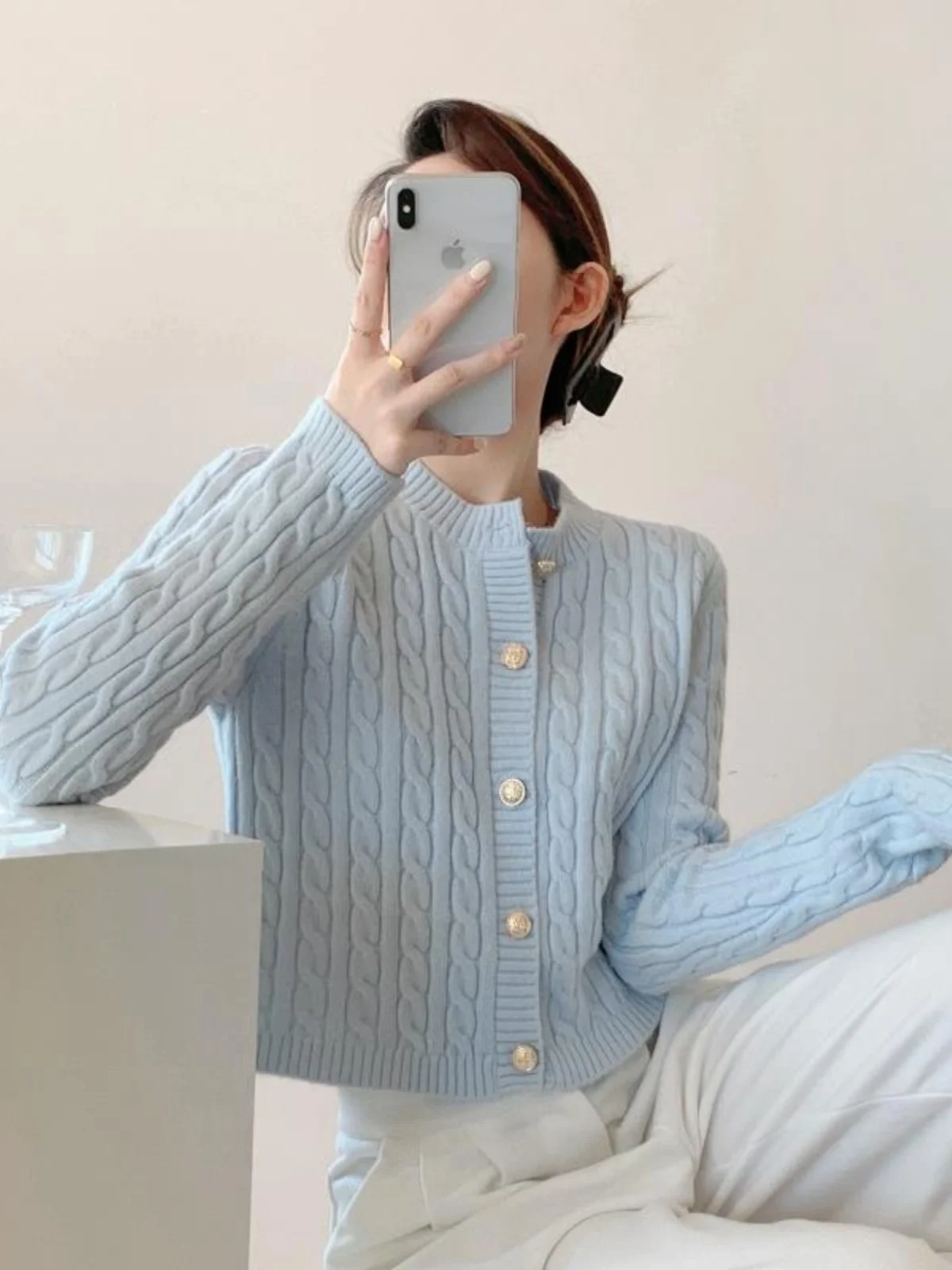 Soft Cozy Qingdao Brand Retro round Ne Knitted Open Cardigan Women's Autumn Sweater Outerwear Long Sve ort Length
Soft Cozy Qingdao Brand Retro round Ne Knitted Open Cardigan Women's Autumn Sweater Outerwear Long Sve ort Length