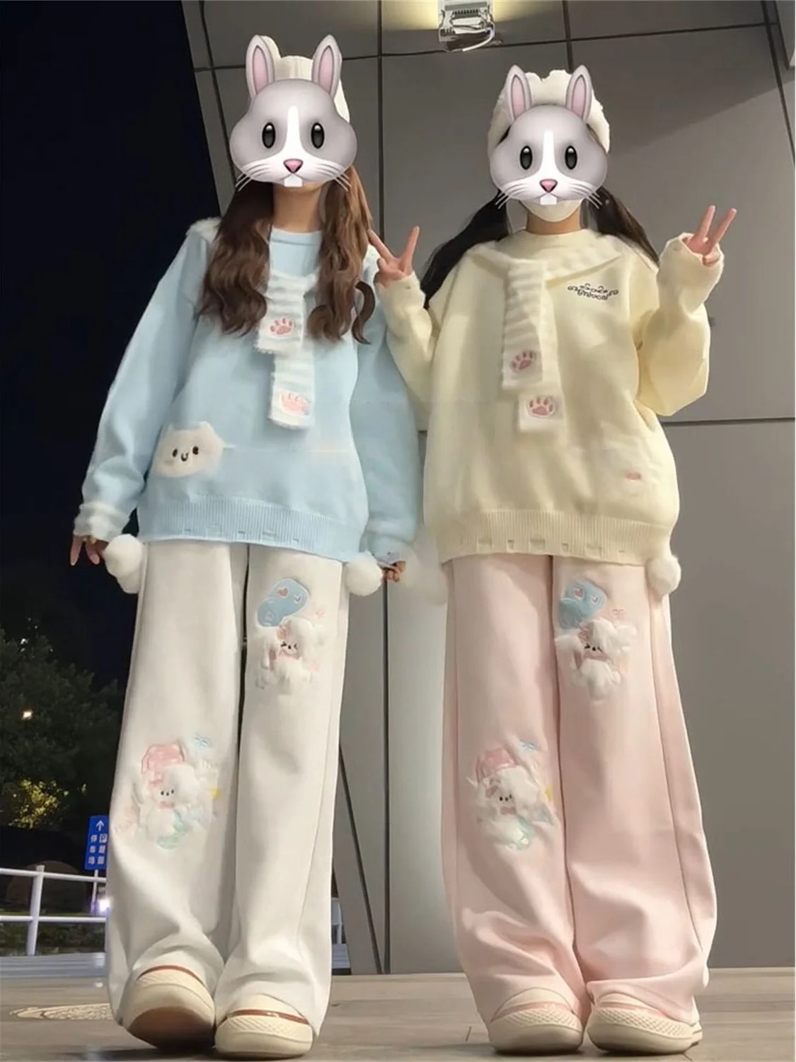 Soft Cozy Claw Stripe Knitted Sweater And Scarf Two Piece Set Sweet Girl Style Winter Fashion Ensemble for Young Women
Soft Cozy Claw Stripe Knitted Sweater And Scarf Two Piece Set Sweet Girl Style Winter Fashion Ensemble for Young Women