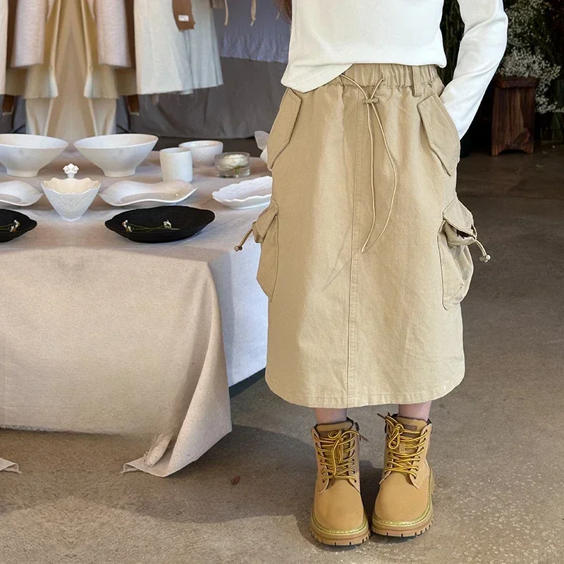 2025 Spring Girls solid color mid-length skirt baby children vent pockets skirts
2025 Spring Girls solid color mid-length skirt baby children vent pockets skirts