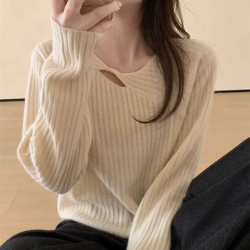 American retro 100% pure wool sweater women's round-neck pullover strip knitwear design sense undershirt sweater top
American retro 100% pure wool sweater women's round-neck pullover strip knitwear design sense undershirt sweater top
